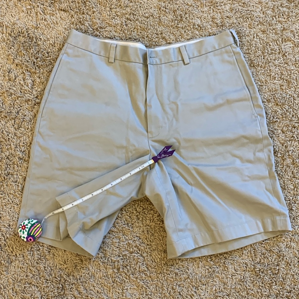 346 Brooks Brothers 9” inseam pebble gray/khaki shorts